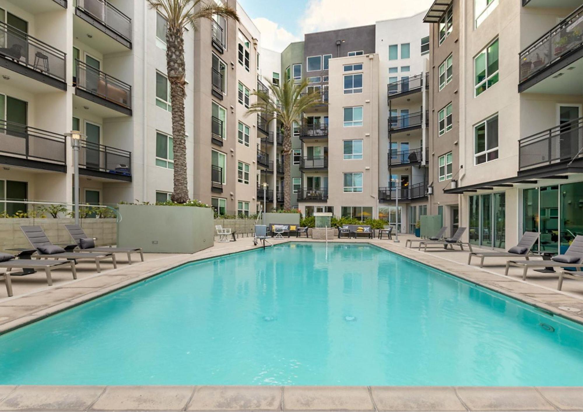 Appartement Modern Mid-century In La - Free Parking - Pool *
