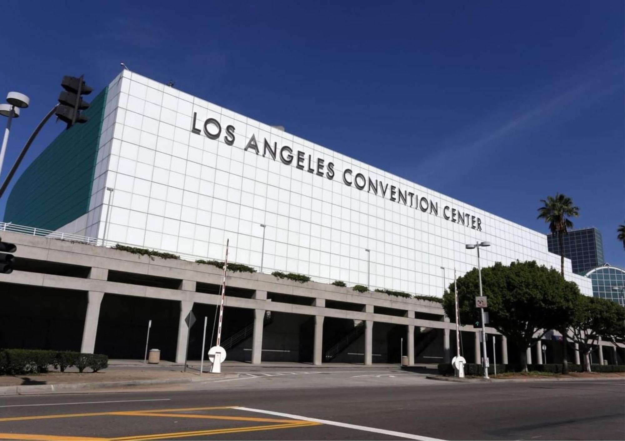 Modern Mid-century In La - Free Parking - Pool Appartement